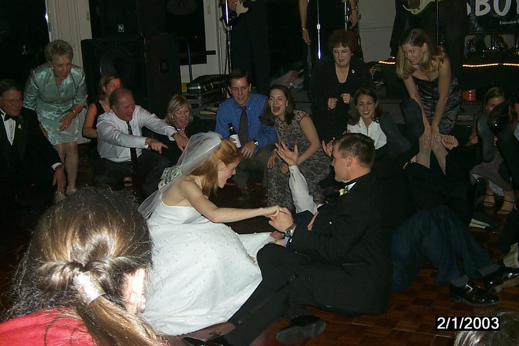 2003/01Jan/Bernard Wedding/1024x768_P0004385.JPG